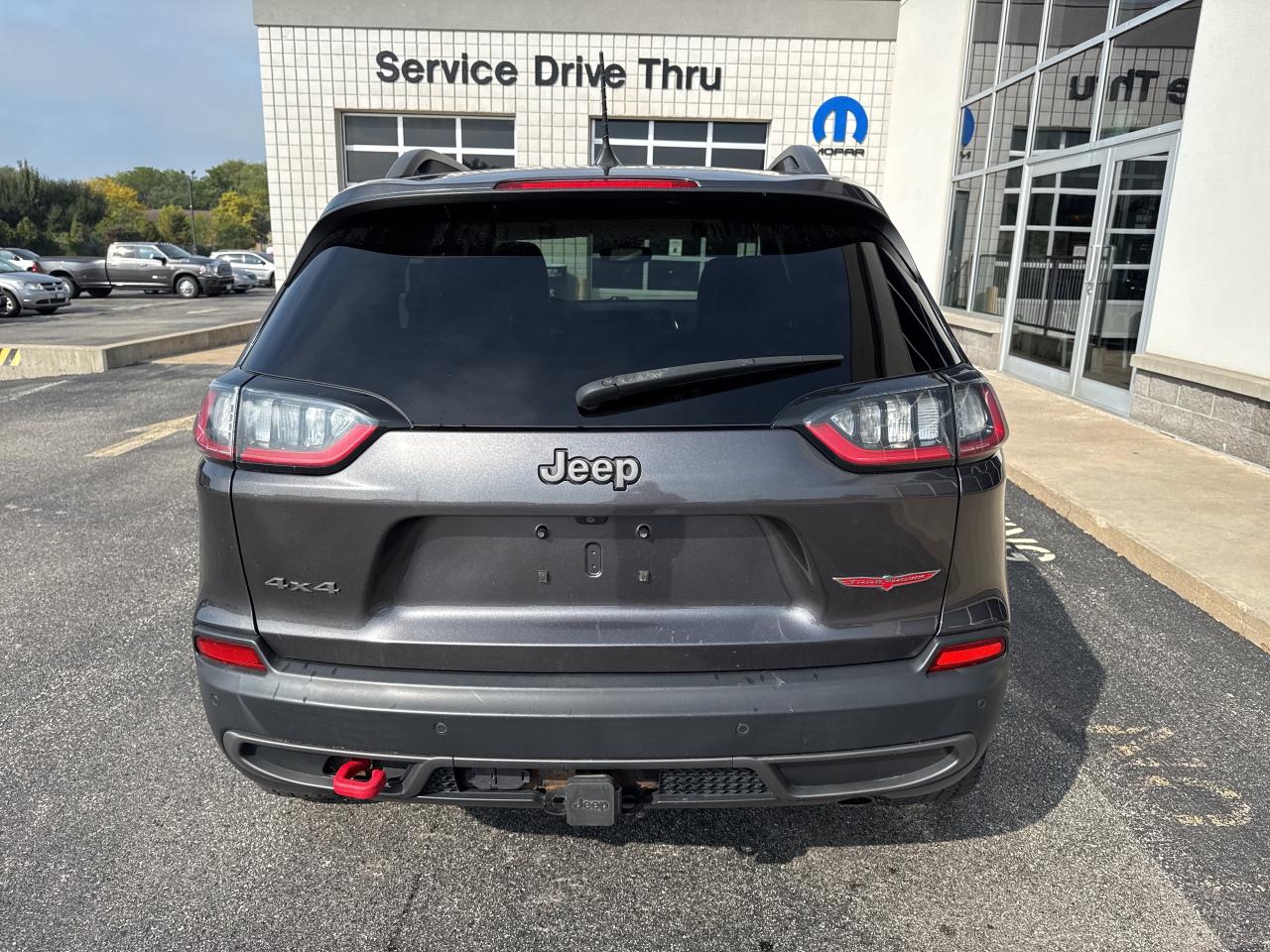 2020 Jeep Cherokee Trailhawk Photo