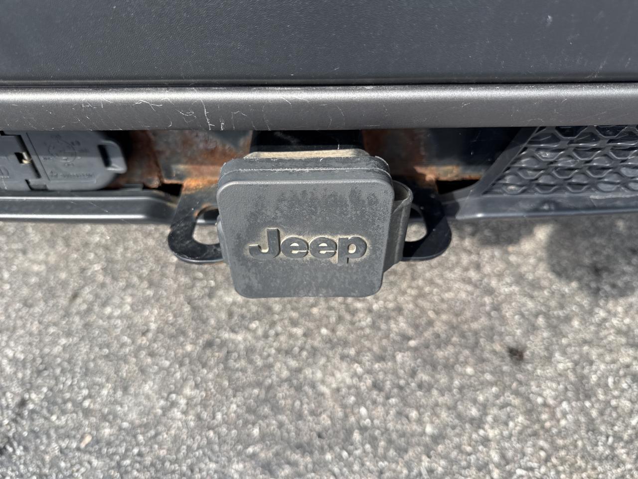 2020 Jeep Cherokee Trailhawk Photo