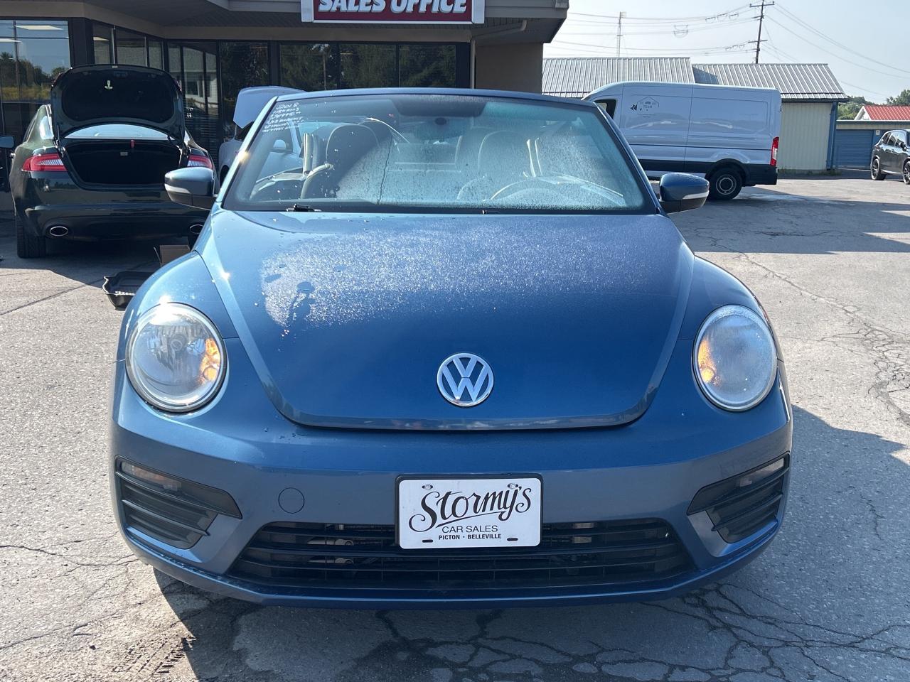 2018 Volkswagen Beetle Convertible Trendline  BELLEVILLE ***613-961-8848 **** Photo