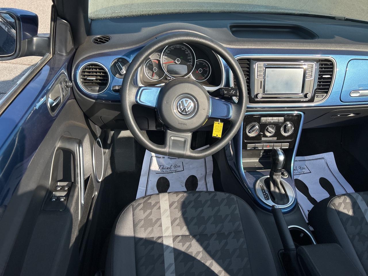 2018 Volkswagen Beetle Convertible Trendline HTD SEATS/B-U CAM CALL NAPANEE6133542100 Photo