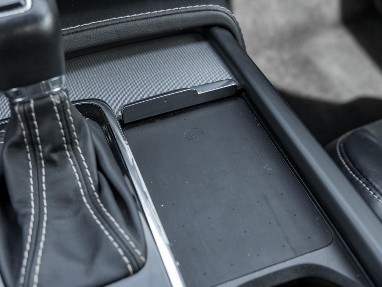 2022 Volvo XC90 T6 AWD R-Design 7-Seater   PANO_ROOF   NAVI Photo