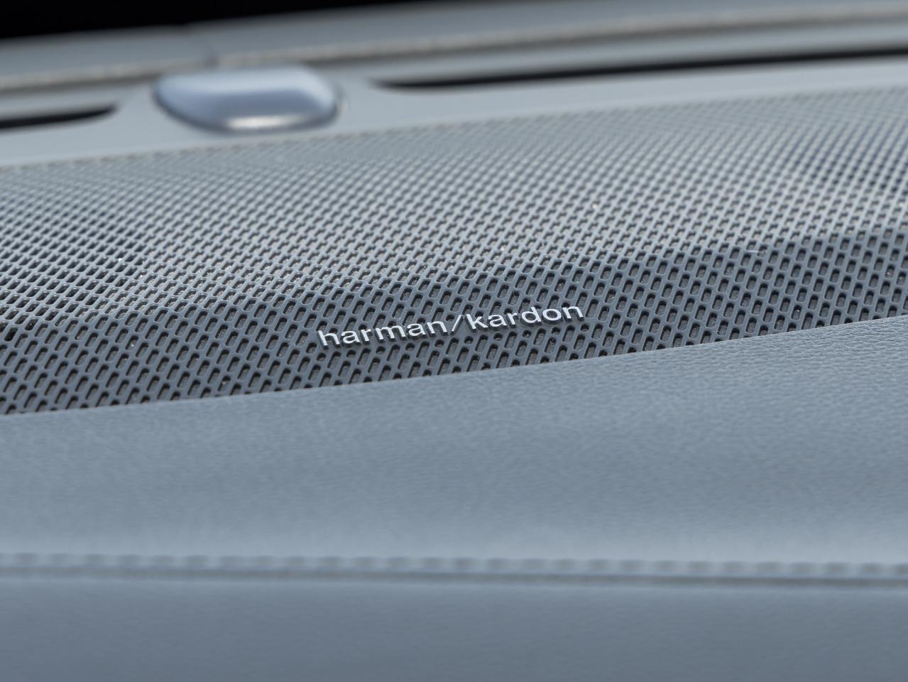 2022 Volvo XC90 T6 AWD R-Design 7-Seater   PANO_ROOF   NAVI Photo