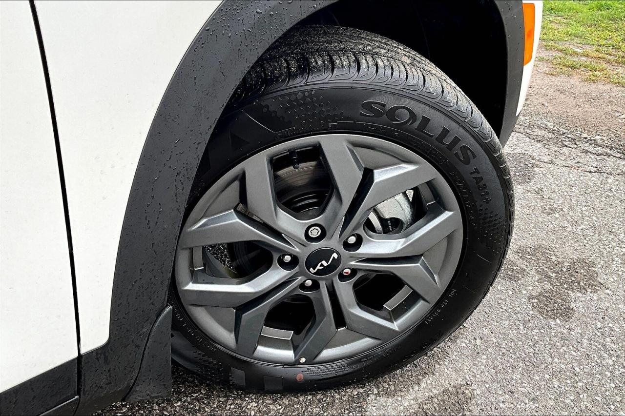 2025 Kia Seltos LX AWD   Heated Seats   Apple CarPlay/Android Auto Photo