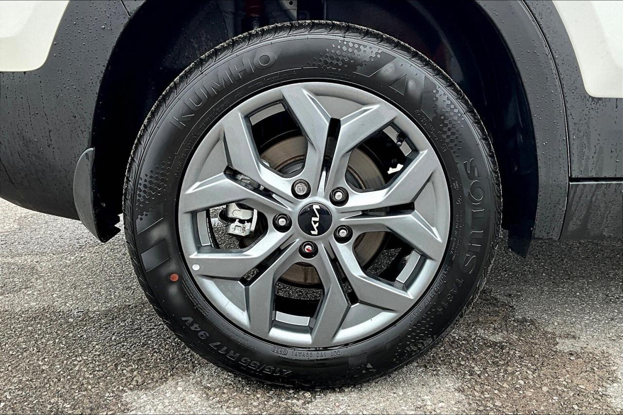 2025 Kia Seltos LX AWD   Heated Seats   Apple CarPlay/Android Auto Photo