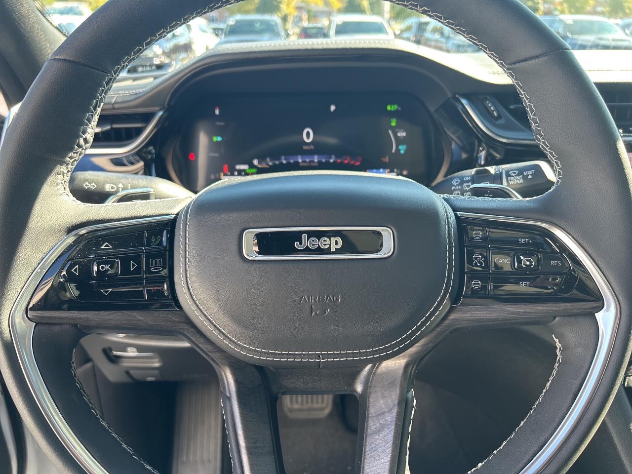 2023 Jeep Grand Cherokee 4xe Overland 4XE Photo