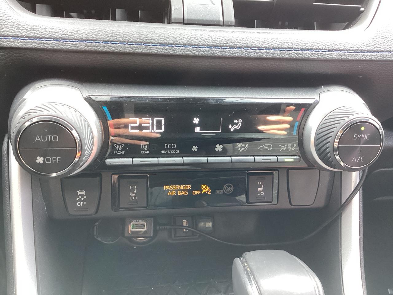 2022 Toyota RAV4 Hybrid SE AWD Photo