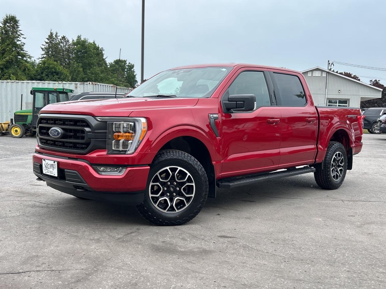 2022 Ford F-150 SPORT 4x4 3.5L  CALL NAPANEE 613-354-2100 Photo