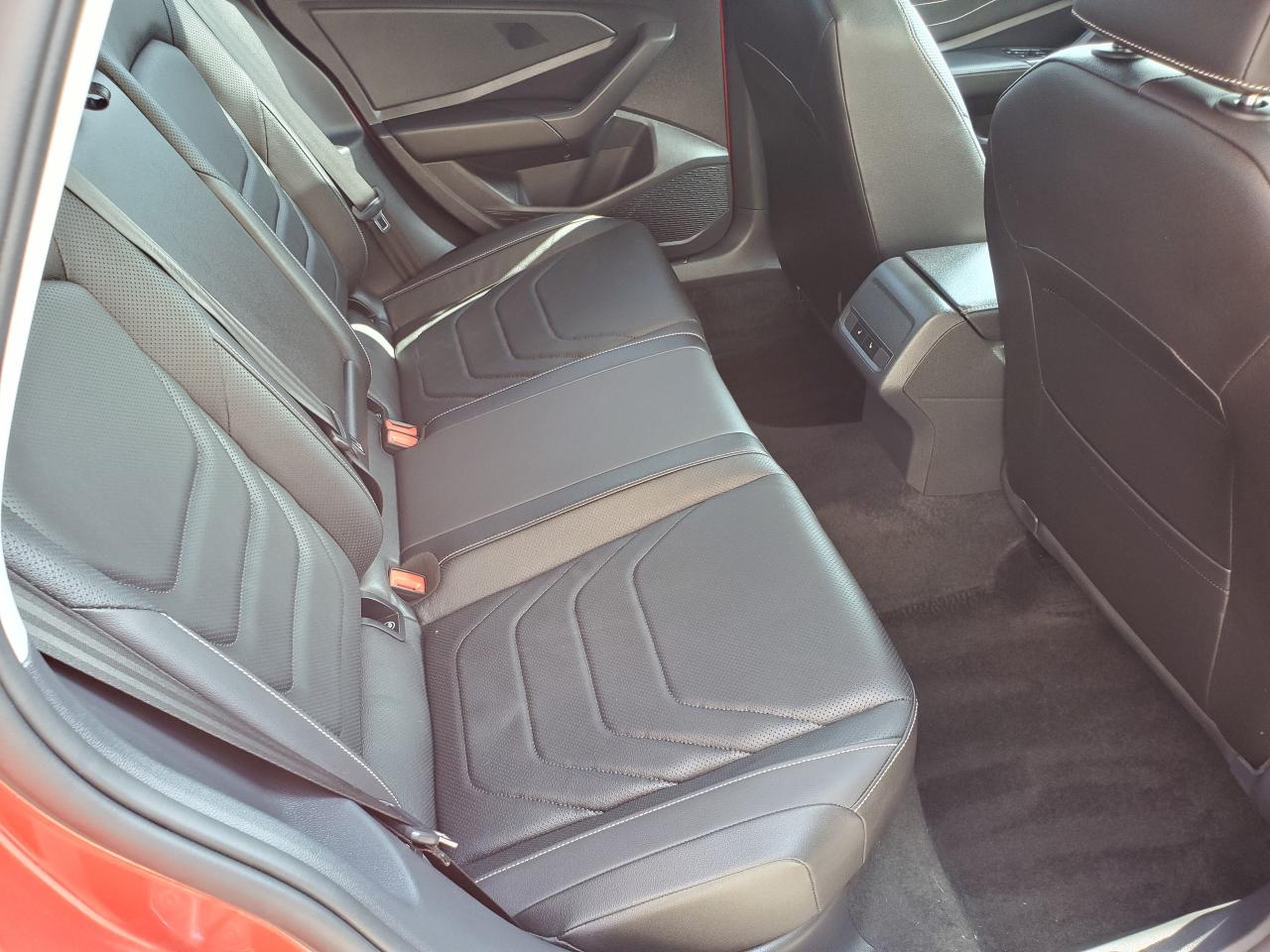 2022 Volkswagen Jetta Highline NAVI/LEATHER/PANO ROOF  CALL BELLEVILLE Photo