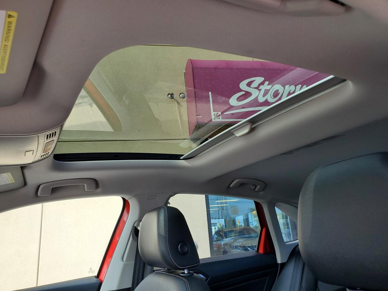 2022 Volkswagen Jetta Highline NAVI/LEATHER/PANO ROOF  CALL BELLEVILLE Photo