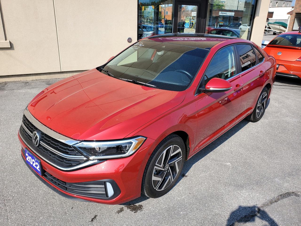 2022 Volkswagen Jetta Highline NAVI/LEATHER/PANO ROOF  CALL BELLEVILLE Photo