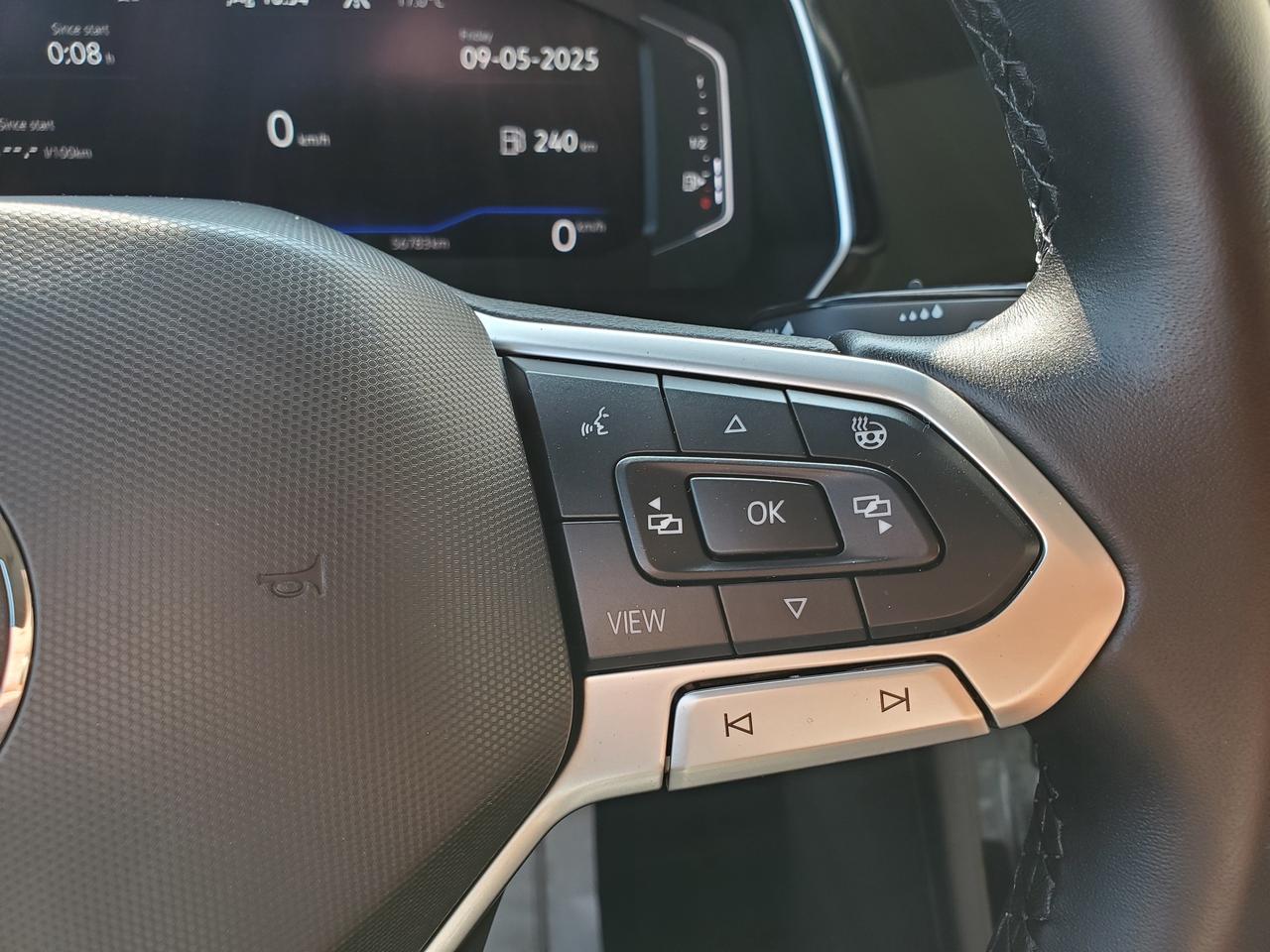 2022 Volkswagen Jetta Highline NAVI/LEATHER/PANO ROOF  CALL BELLEVILLE Photo