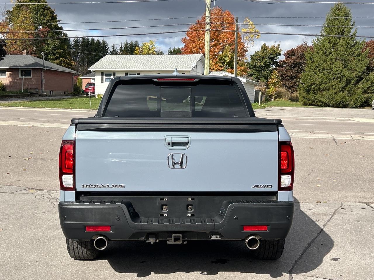 2022 Honda Ridgeline Black Edition FULLY LOADED!! CALL BELLEVILLE 66KM! Photo