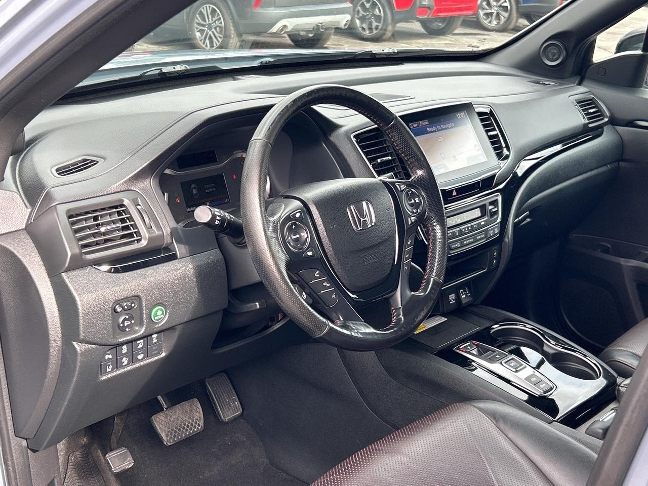 2022 Honda Ridgeline Black Edition FULLY LOADED!! CALL BELLEVILLE 66KM! Photo