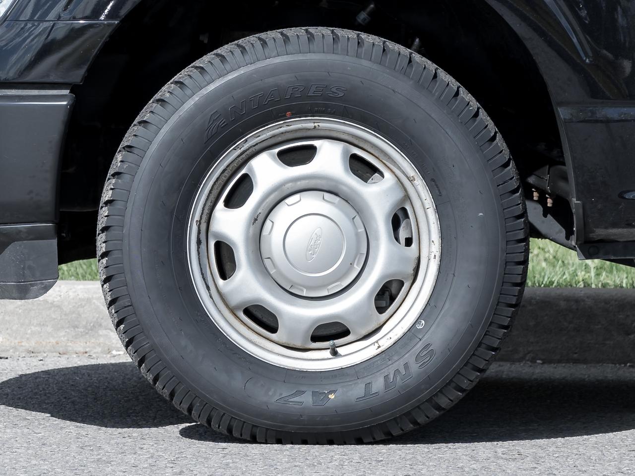 2021 Ford F-150 XL 4WD SuperCrew 5.5' Box Photo3