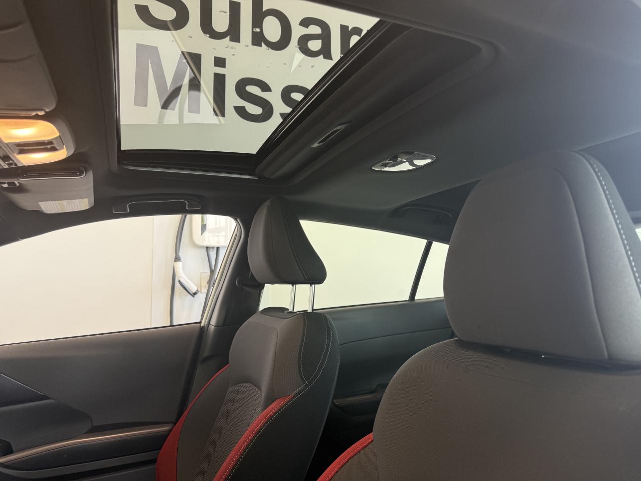 2024 Subaru Impreza RS   1 OWNER   SUNROOF   APPLE CARPLAY  PUSH START Photo