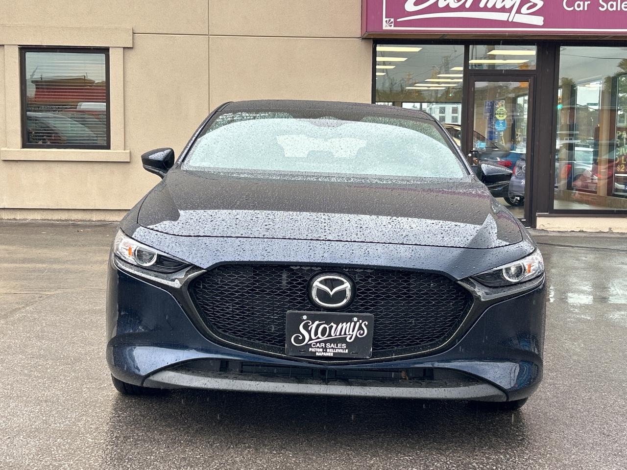 2025 Mazda Mazda3 Sport GS SPORT HATCH/AUTO *CALL BELLEVILLE 613-961-8848 Photo