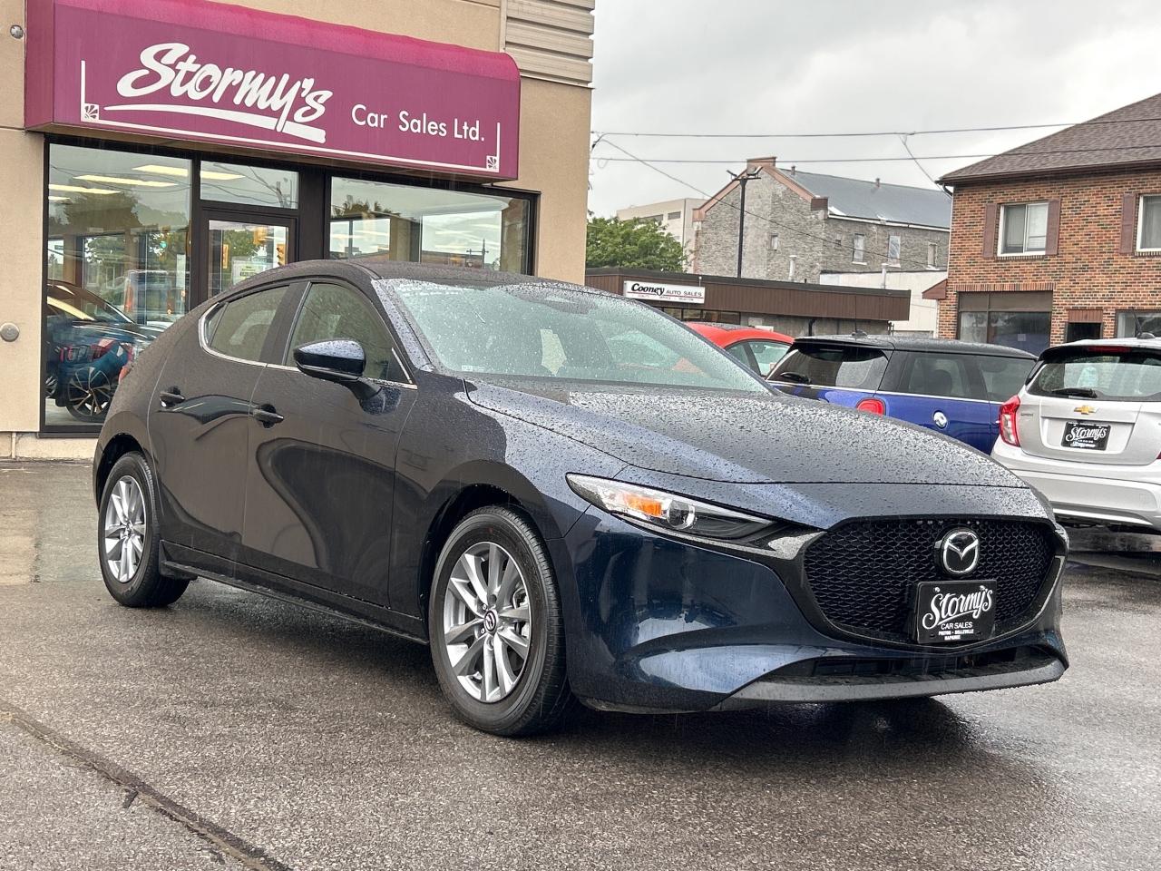 2025 Mazda Mazda3 Sport GS SPORT HATCH/AUTO *CALL BELLEVILLE 613-961-8848 Photo