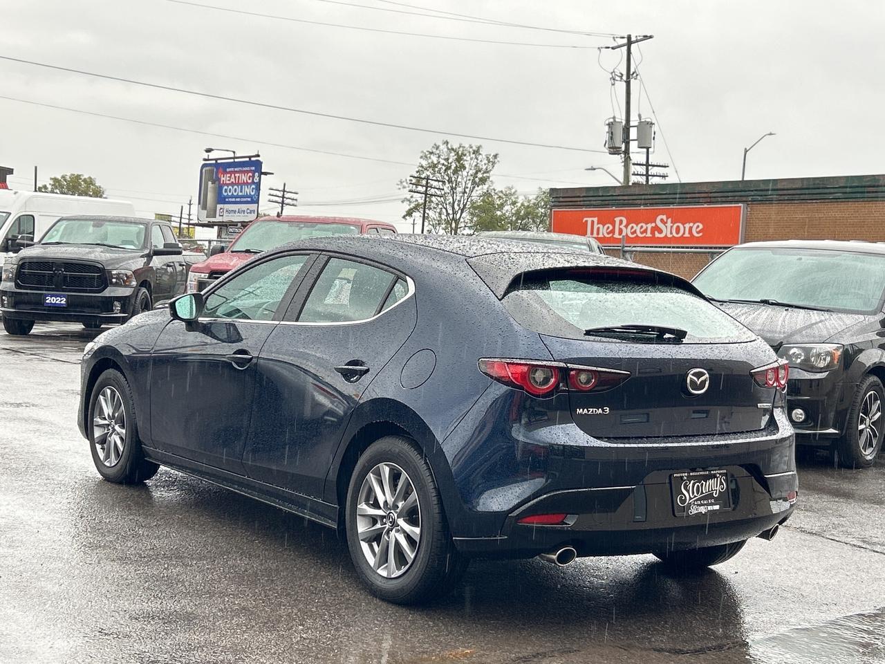 2025 Mazda Mazda3 Sport GS SPORT HATCH/AUTO *CALL BELLEVILLE 613-961-8848 Photo