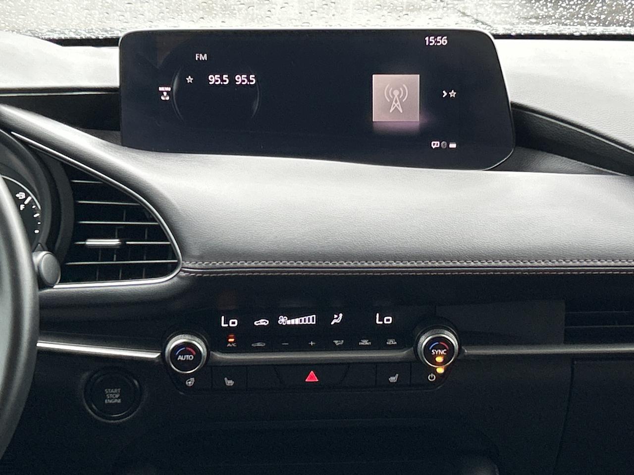 2025 Mazda Mazda3 Sport GS SPORT HATCH/AUTO *CALL BELLEVILLE 613-961-8848 Photo