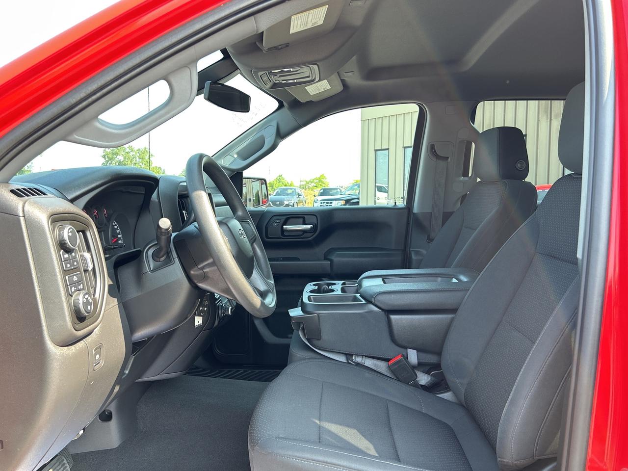 2022 Chevrolet Silverado 1500 LTD Custom Trail Boss 6.2L CALL NAPANEE 613-354-2100 Photo