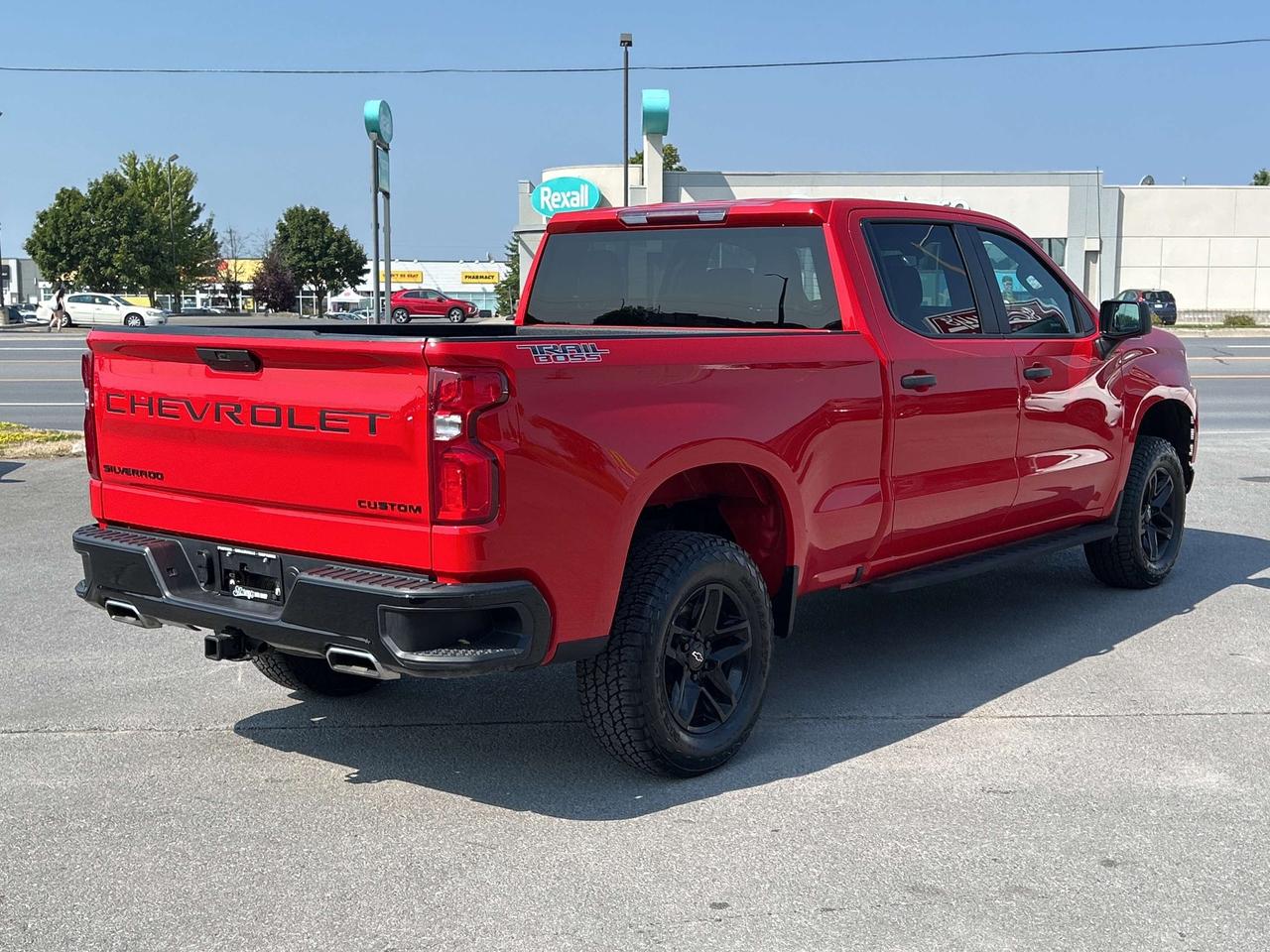 2022 Chevrolet Silverado 1500 Custom Trail Boss  CALL NAPANEE 613-354-2100 Photo