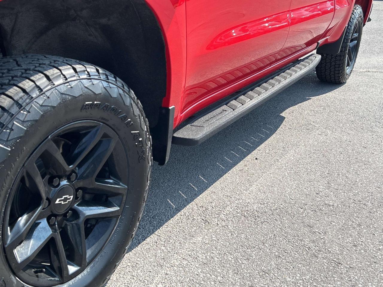 2022 Chevrolet Silverado 1500 Custom Trail Boss  CALL NAPANEE 613-354-2100 Photo