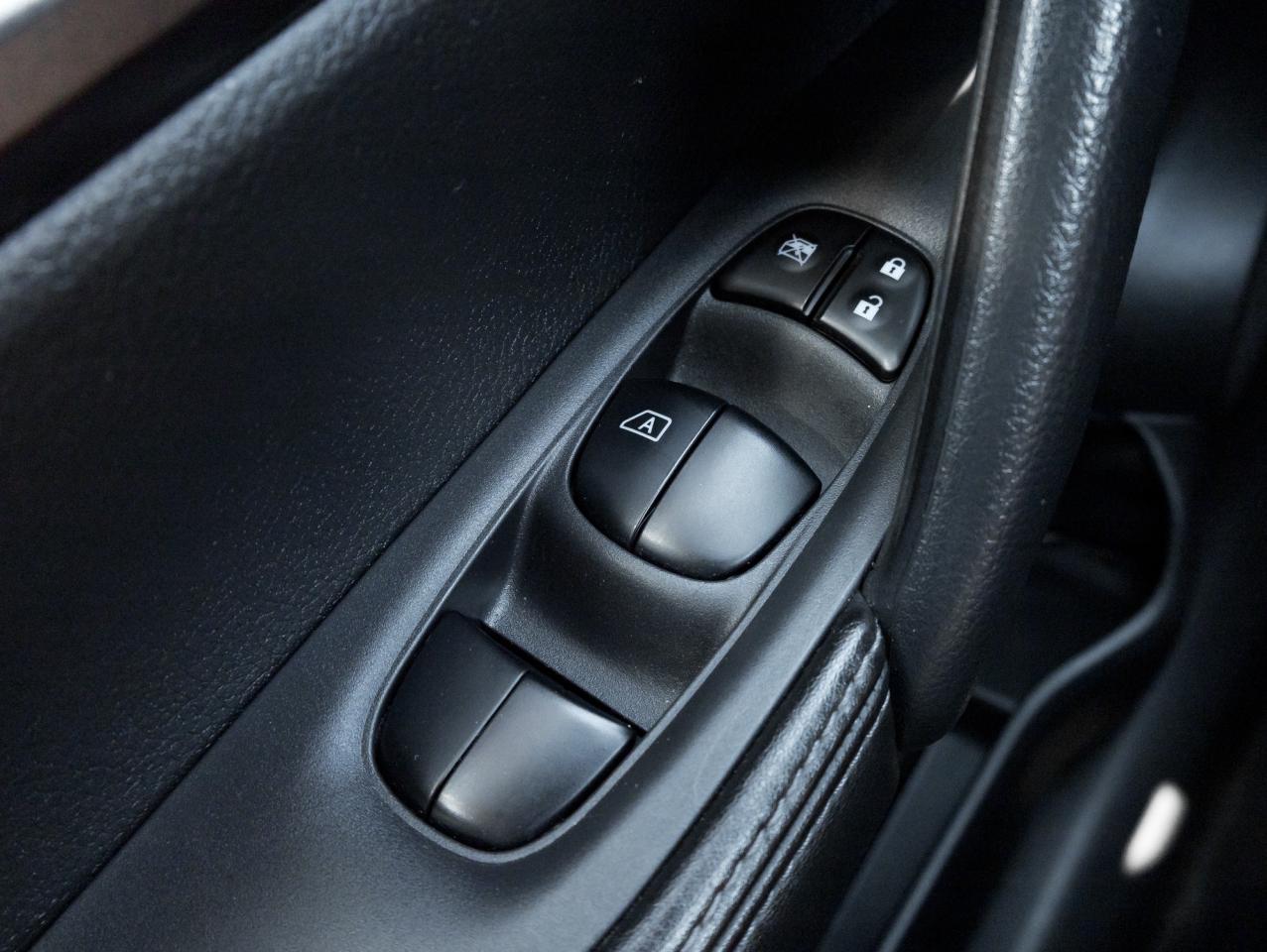 2022 Nissan Qashqai FWD S CVT   CAMERA  ALLOY WHEELS Photo