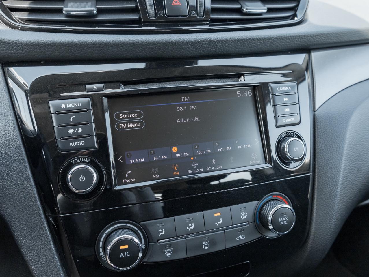 2022 Nissan Qashqai FWD S CVT   CAMERA  ALLOY WHEELS Photo