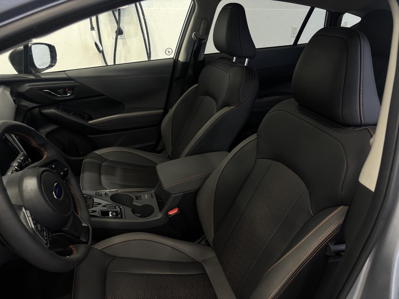 2025 Subaru Crosstrek LIMITED   DEALER DEMO   CLEAN CARFAX  NAVI SUNROOF Photo