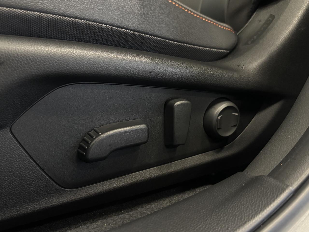 2025 Subaru Crosstrek LIMITED   DEALER DEMO   CLEAN CARFAX  NAVI SUNROOF Photo