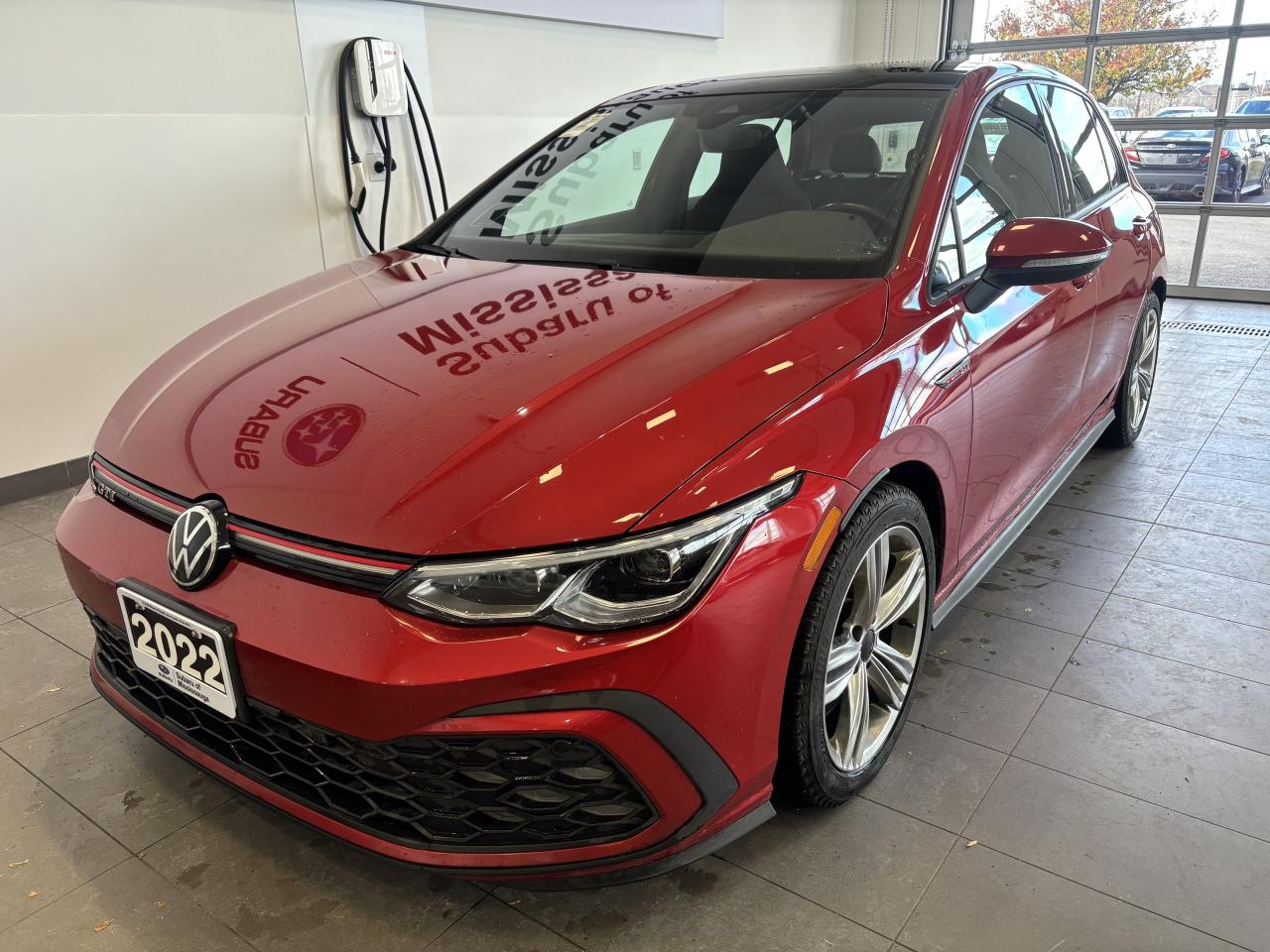 2022 Volkswagen Golf GTI AUTOBAHN!   2 SETS OF TIRES/RIMS   CLEAN CARFAX Photo2