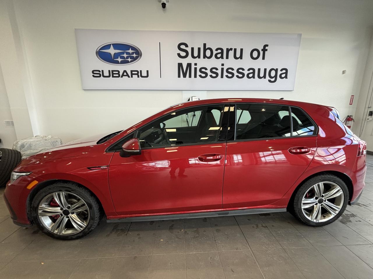 2022 Volkswagen Golf GTI AUTOBAHN!   2 SETS OF TIRES/RIMS   CLEAN CARFAX Photo3