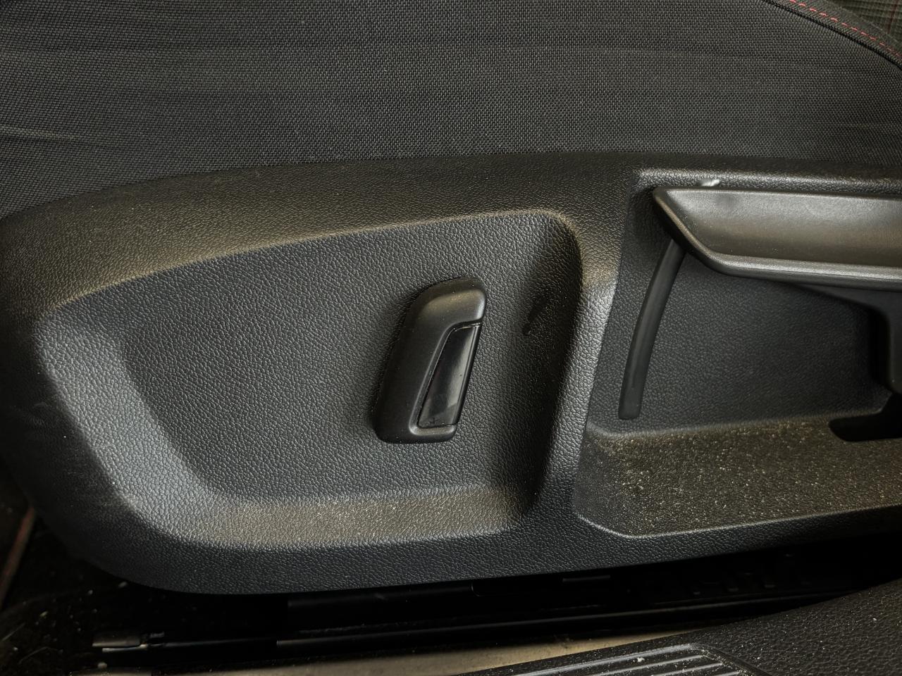 2022 Volkswagen Golf GTI AUTOBAHN!   2 SETS OF TIRES/RIMS   CLEAN CARFAX Photo