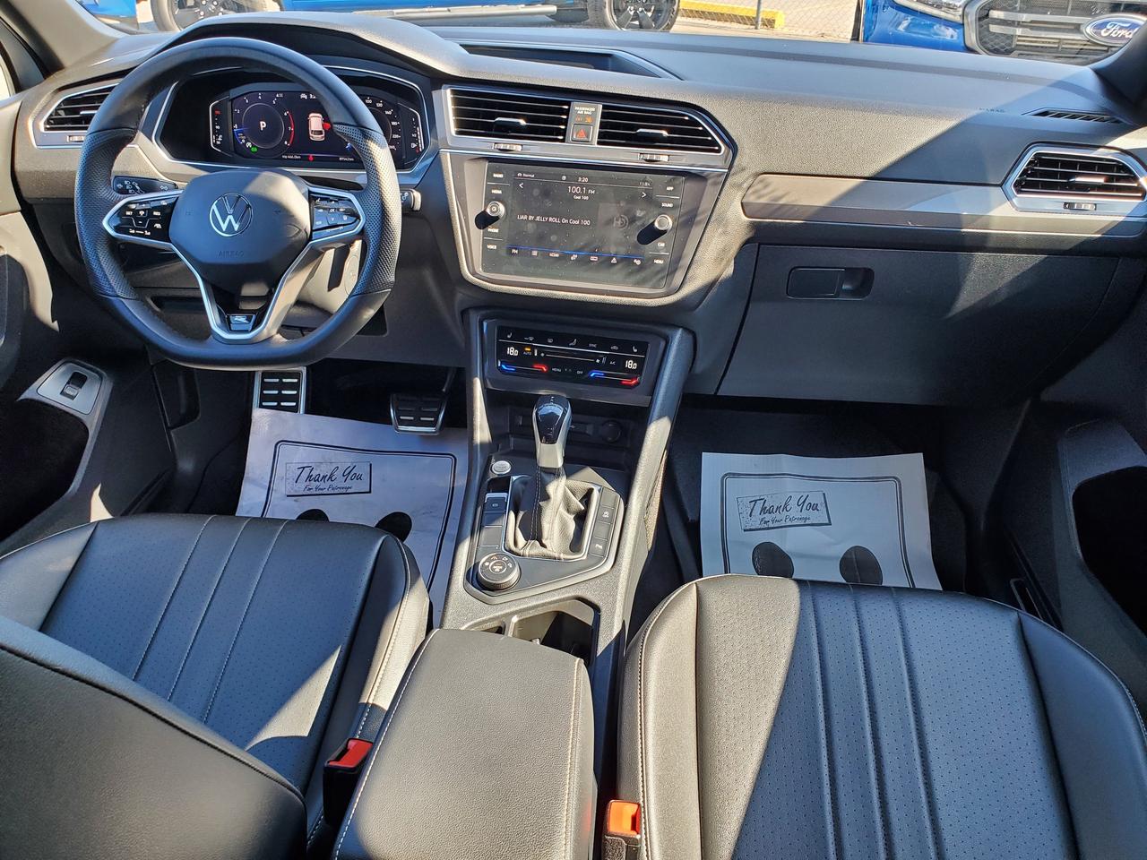 2022 Volkswagen Tiguan Comfortline R-Line Black Edition  **CALL NAPANEE Photo