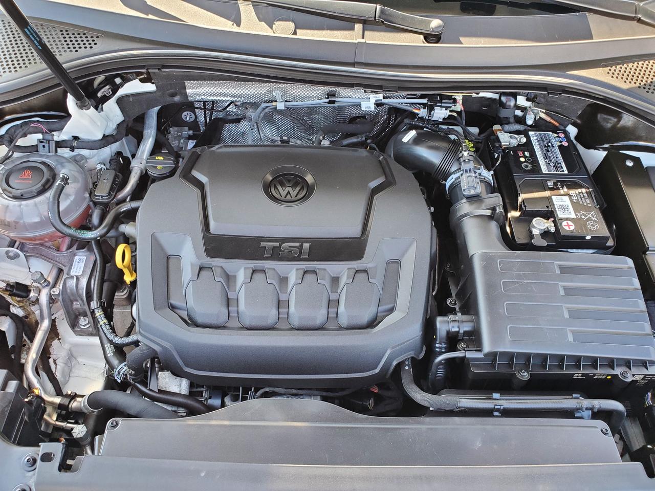 2022 Volkswagen Tiguan Comfortline R-Line Black Edition  **CALL NAPANEE Photo