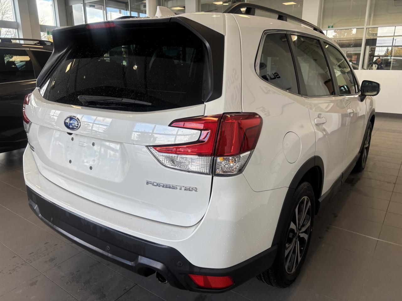 2023 Subaru Forester LIMITED   1 OWNER   LEATHER   NAVI   SUNROOF   AWD Photo