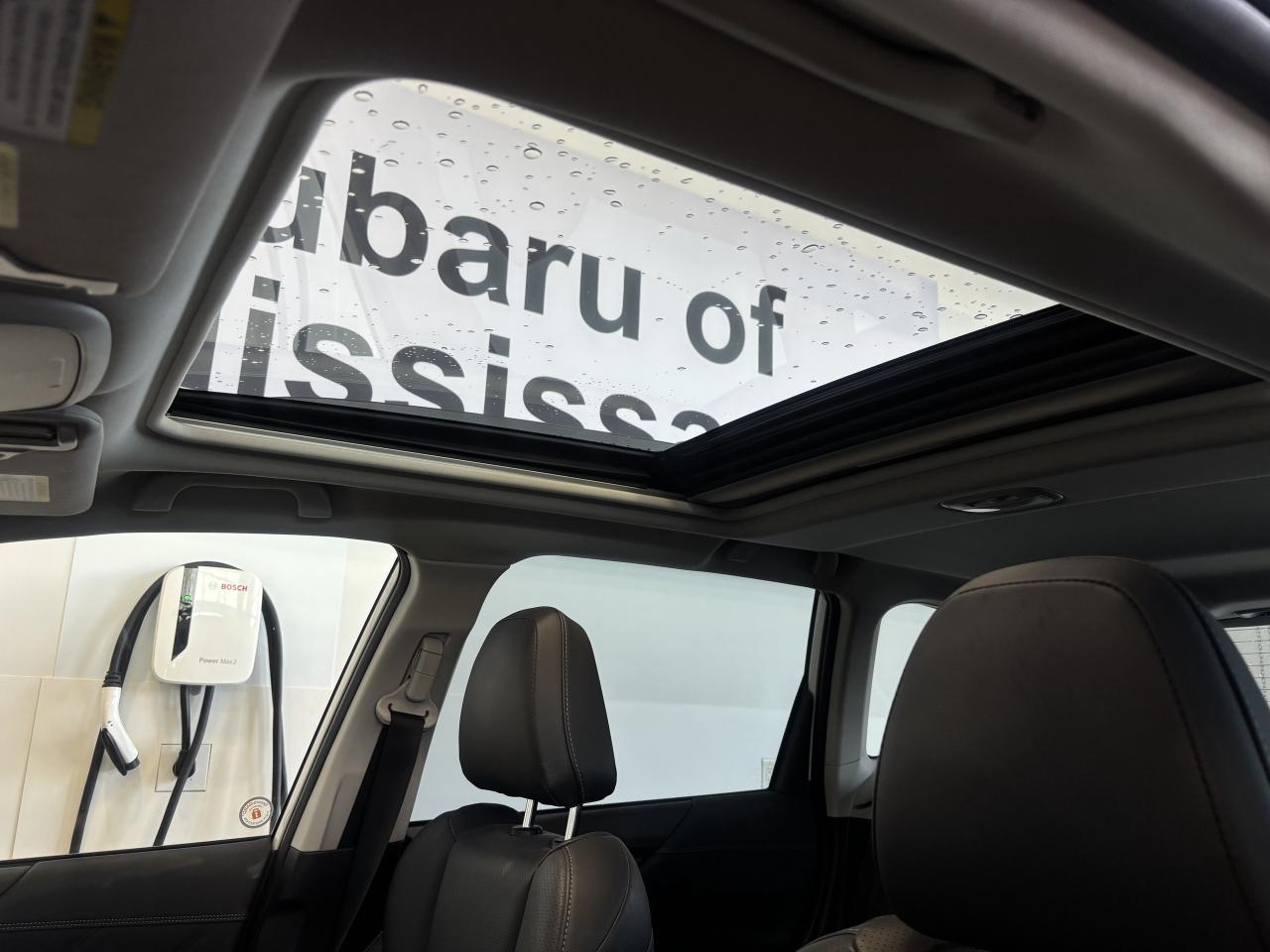 2023 Subaru Forester LIMITED   1 OWNER   LEATHER   NAVI   SUNROOF   AWD Photo