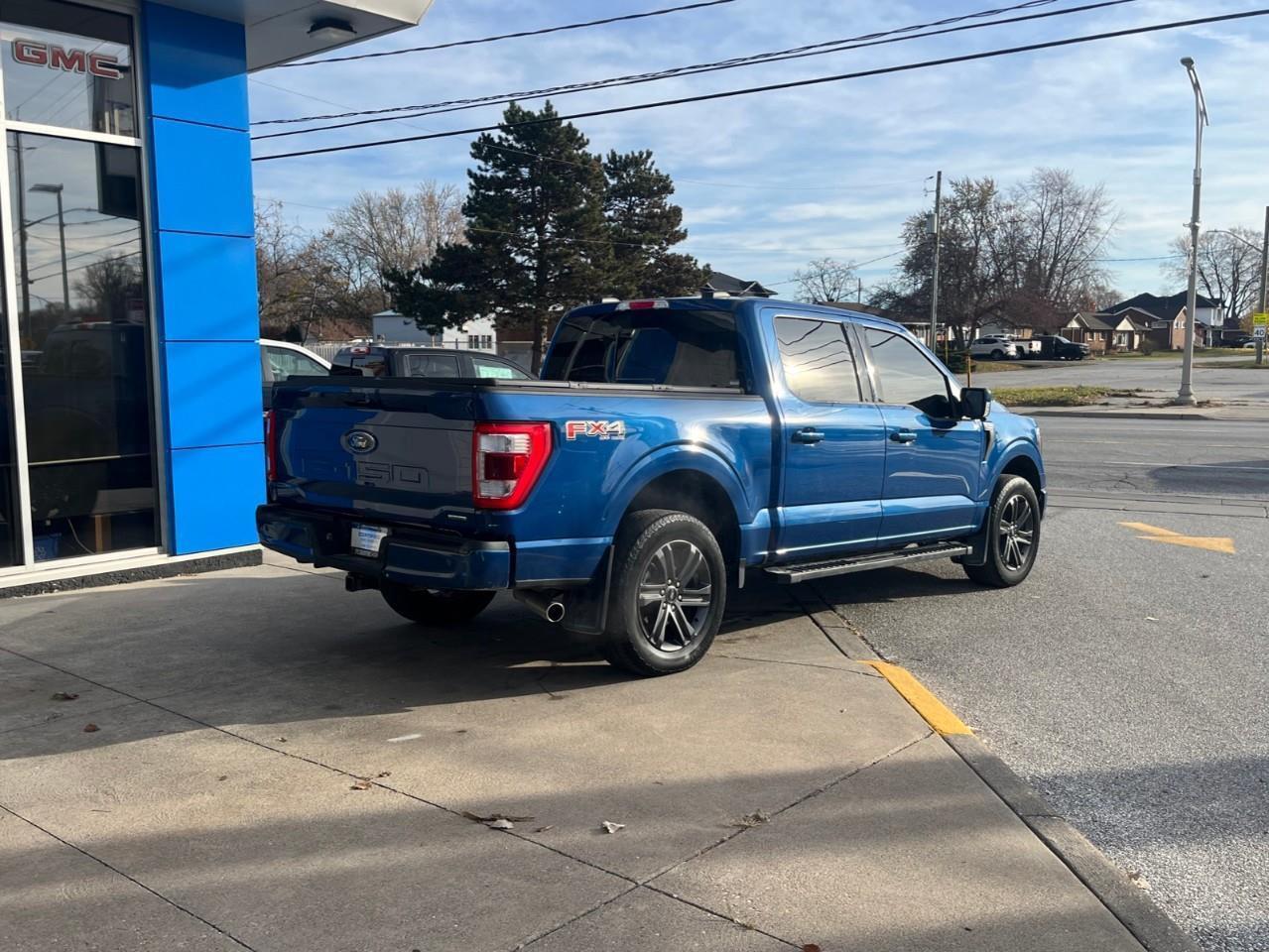 2023 Ford F-150 LARIAT 502A TWIN PANEL SUNROOF Photo
