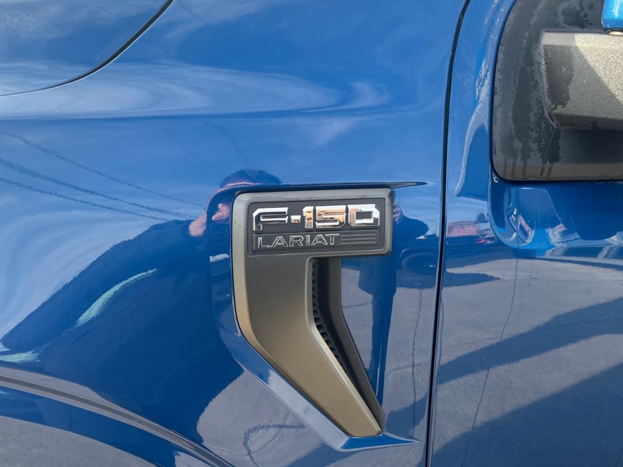 2023 Ford F-150 LARIAT 502A TWIN PANEL SUNROOF Photo