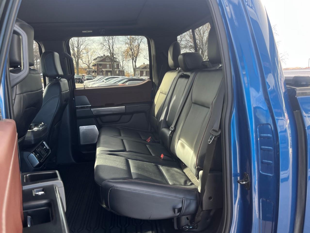2023 Ford F-150 LARIAT 502A TWIN PANEL SUNROOF Photo