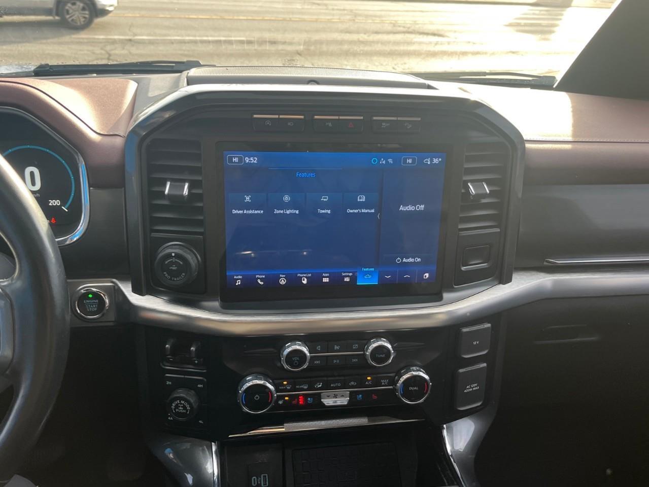 2023 Ford F-150 LARIAT 502A TWIN PANEL SUNROOF Photo