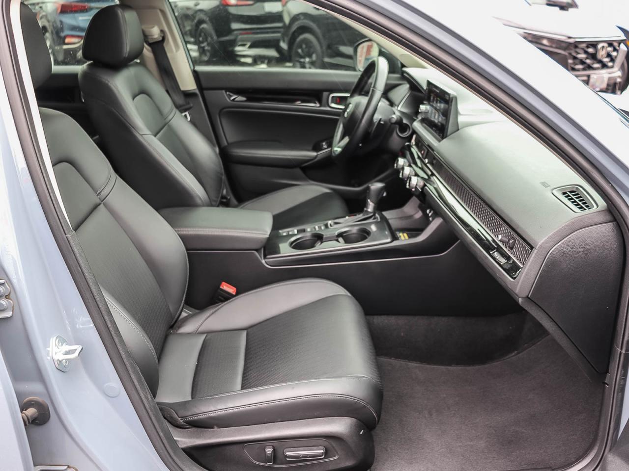 2022 Honda Civic Sedan TOURING   HONDA CERTIFIED   ONE OWNER   CLEAN Photo