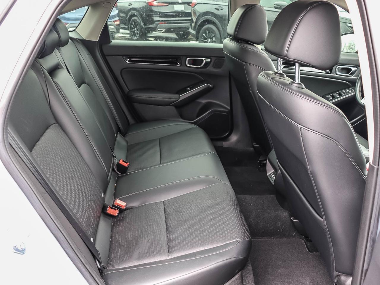 2022 Honda Civic Sedan TOURING   HONDA CERTIFIED   ONE OWNER   CLEAN Photo