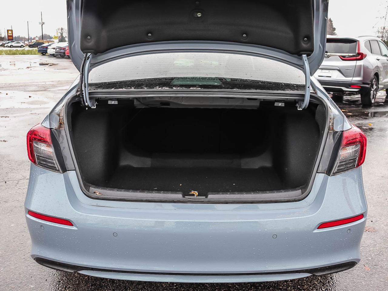 2022 Honda Civic Sedan TOURING   HONDA CERTIFIED   ONE OWNER   CLEAN Photo