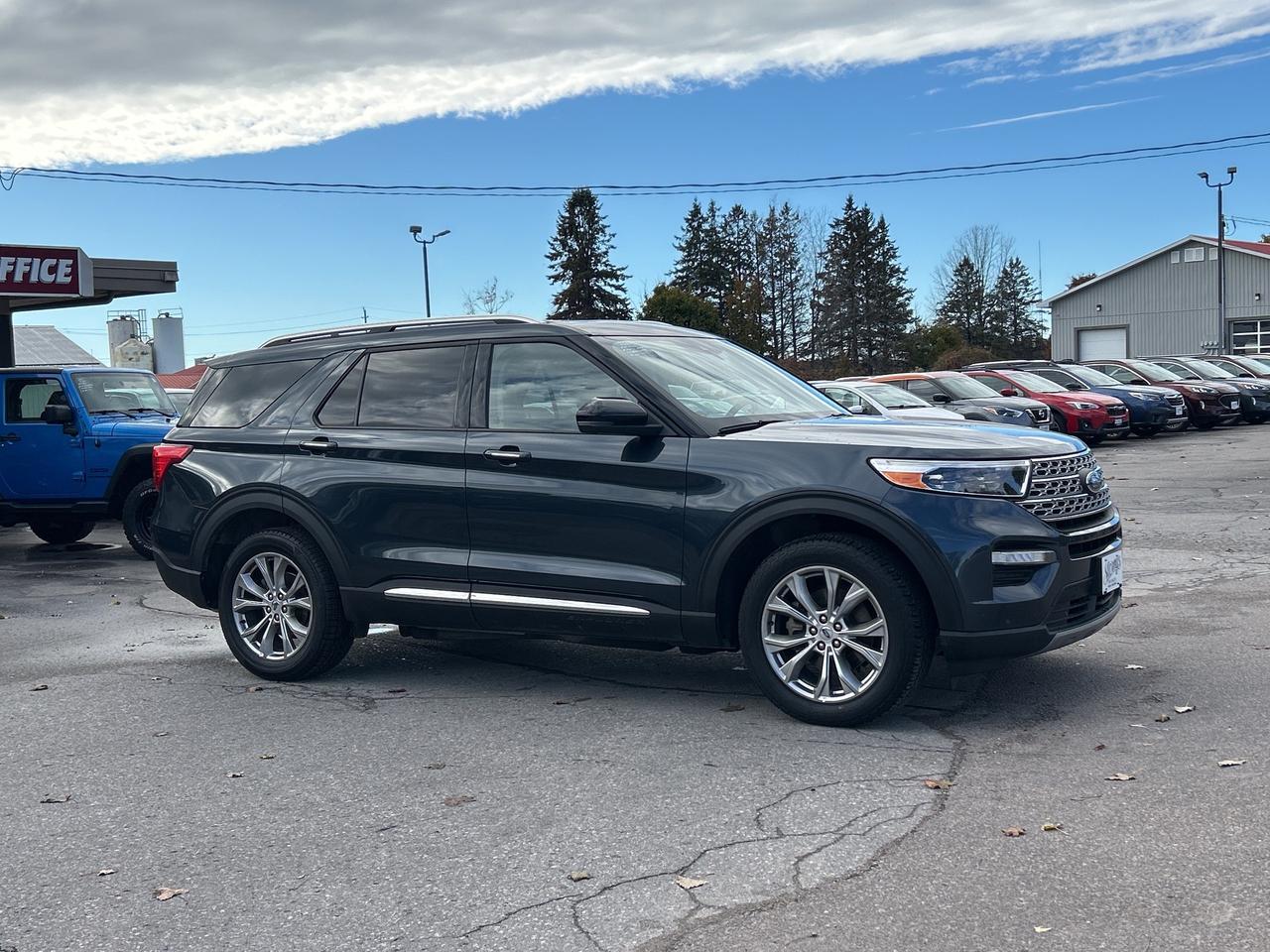 2023 Ford Explorer Limited LEATHER/SIDE CAMERA CALL NAPANEE Photo