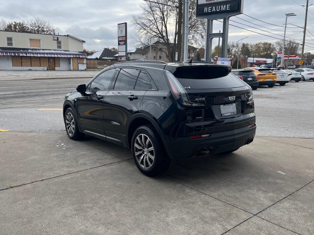 2020 Cadillac XT4 SPORT LOCAL TRADE! Photo