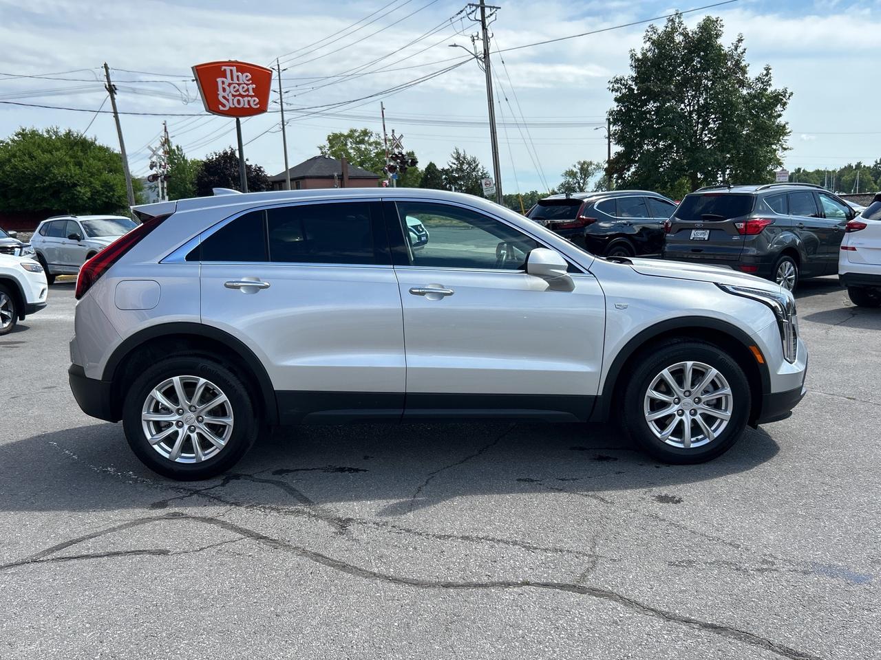 2022 Cadillac XT4 AWD Luxury *** CALL BELLEVILLE 613-961-8848 Photo