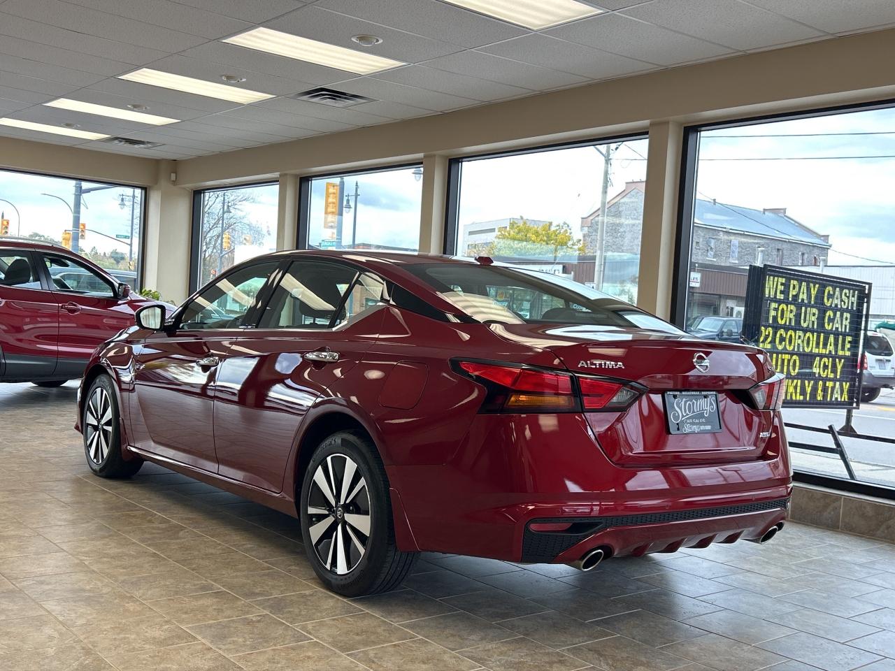2019 Nissan Altima 2.5 SV AWD/SUNROOF **CALL BELLEVILLE 613-961-8848 Photo2