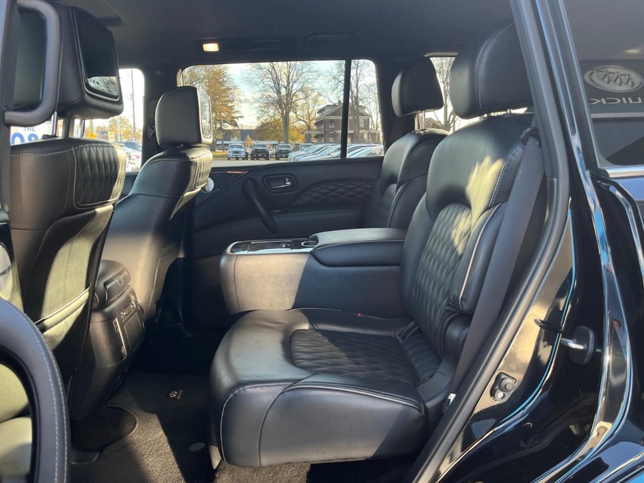 2024 Infiniti QX80 LUXE BEASTLY TRAVELLER WITH ALL THE OPTIONS SAVE B Photo