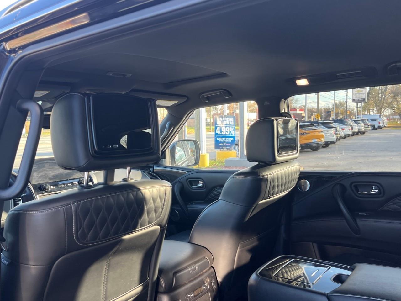 2024 Infiniti QX80 LUXE BEASTLY TRAVELLER WITH ALL THE OPTIONS SAVE B Photo